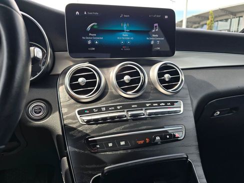 Used 2021 Mercedes-Benz GLC 300 4MATIC image 26