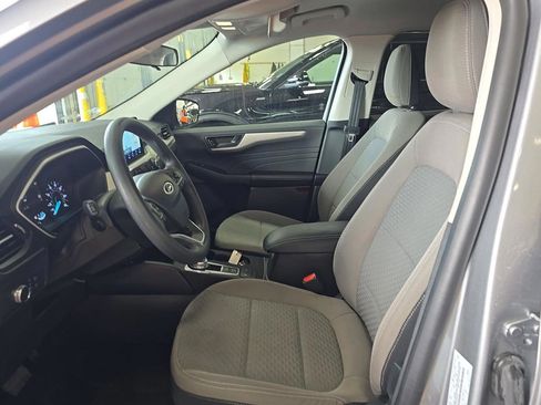 Used 2022 Ford Escape SE FWD image 6