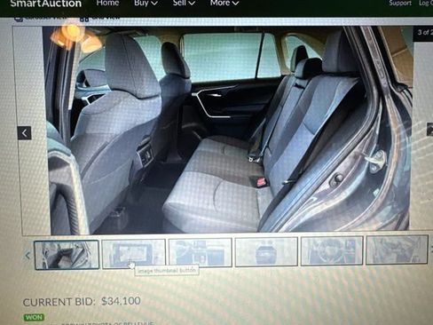 Used 2025 Toyota RAV4 XLE AWD/4WD image 3