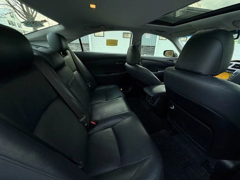 Used 2011 Lexus ES 350 image 17