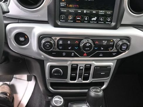Used 2023 Jeep Wrangler Unlimited Sport w/ Sun And Sound Package AWD/4WD image 23