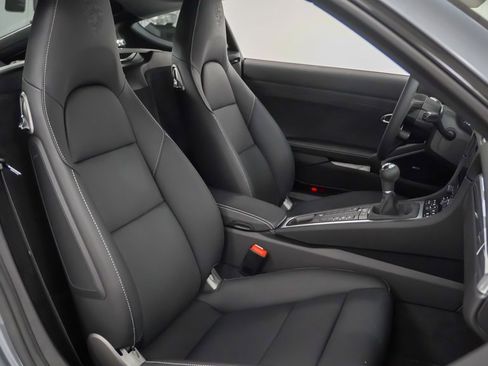 New 2025 Porsche 718 Cayman image 18