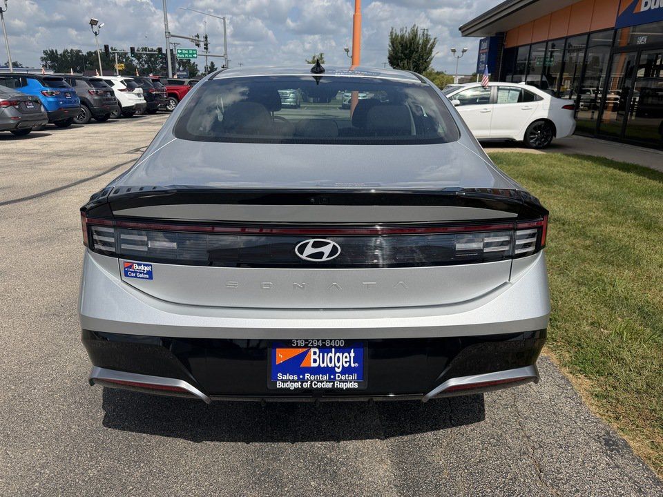 Used 2026 Hyundai Sonata SEL FWD image 4