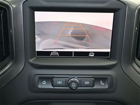 New 2025 Chevrolet Silverado 1500 Custom image 18