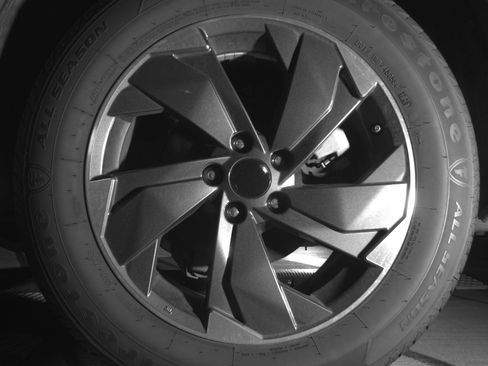 Used 2025 Nissan Rogue SV image 14