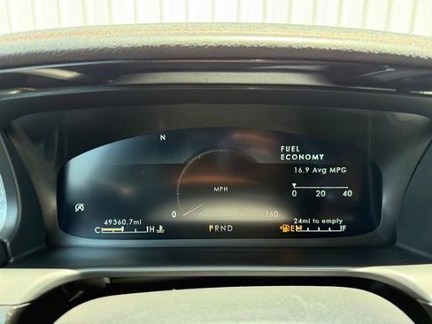 Used 2022 Lincoln Aviator Black Label w/ Class IV Trailer Tow Package AWD/4WD image 14