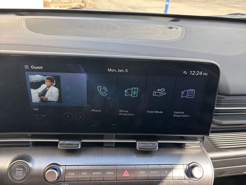 Used 2025 Hyundai Kona SEL image 21