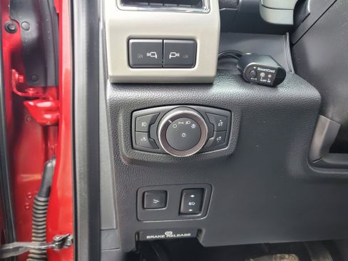 Used 2019 Ford F250 Lariat w/ Lariat Ultimate Package image 12