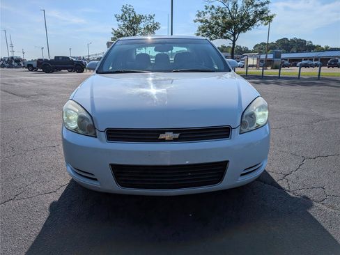 Used 2011 Chevrolet Impala LS FWD image 9