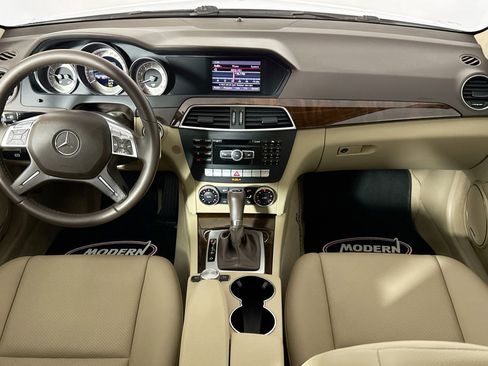 Used 2013 Mercedes-Benz C 300 4MATIC Sedan image 22