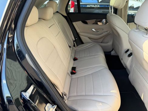 Used 2016 Mercedes-Benz GLC 300 4MATIC image 46