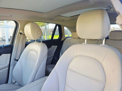 Used 2017 Mercedes-Benz GLC 300 4MATIC image 14