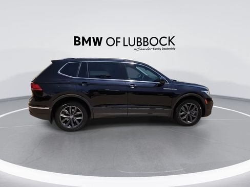 Used 2022 Volkswagen Tiguan SE FWD image 9