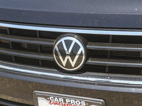 Used 2023 Volkswagen Tiguan SE R-Line FWD image 7