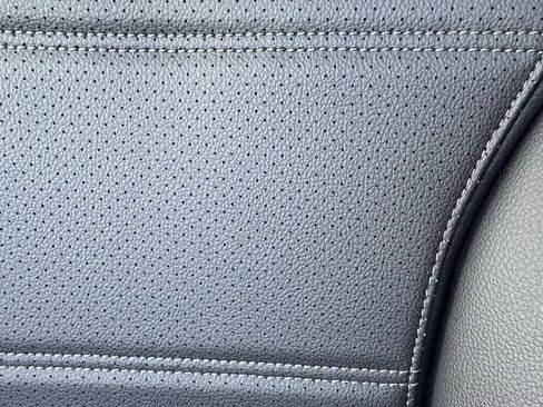 Certified 2026 Mercedes-Benz GLC 300 4MATIC image 23