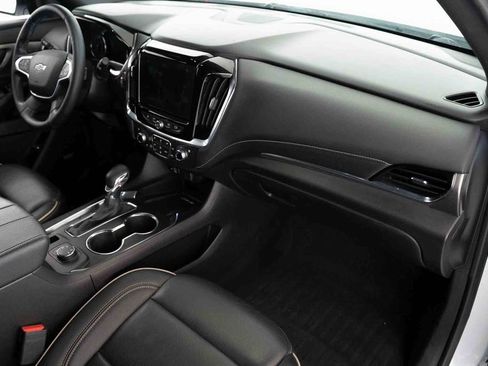 Used 2023 Chevrolet Traverse Premier w/ Redline Edition image 42