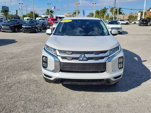 Used 2025 Mitsubishi Outlander Sport ES image 6