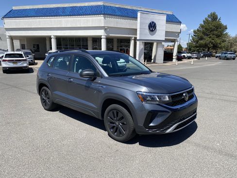 Used 2024 Volkswagen Taos S w/ MDO Package image 2