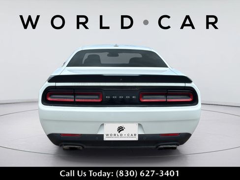 Used 2018 Dodge Challenger R/T Scat Pack w/ Dynamics Package RWD image 7