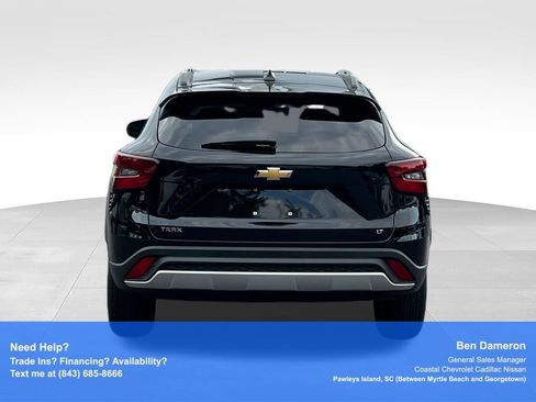 Used 2024 Chevrolet Trax LT w/ Driver Confidence Package FWD image 6