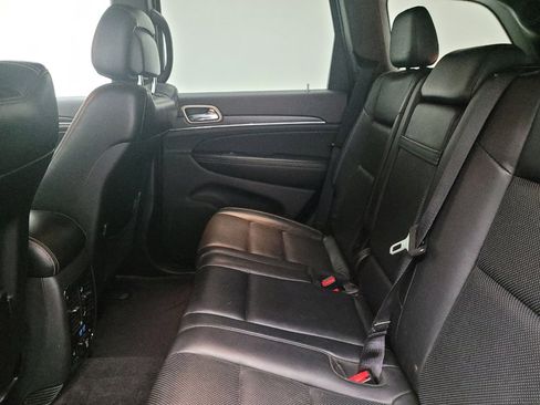 Used 2017 Jeep Grand Cherokee Limited w/ Luxury Group II image 18