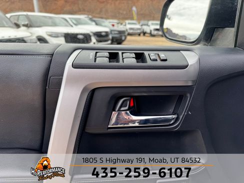 Used 2015 Toyota 4Runner Limited image 16