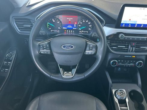 Used 2022 Ford Escape SE w/ SE Sport Appearance Package FWD image 10