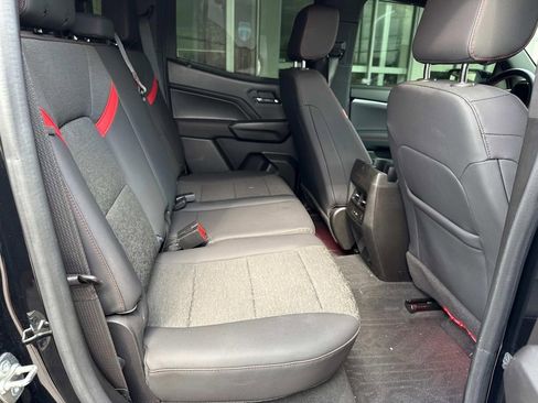 Used 2024 Chevrolet Colorado Z71 w/ Z71 Convenience Package 2 image 8