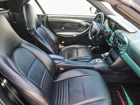 Used 2000 Porsche 911 Carrera RWD image 16