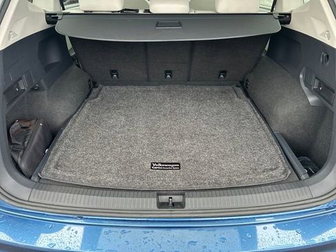 Used 2018 Volkswagen Tiguan SEL image 14