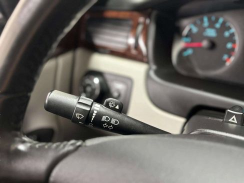 Used 2010 Chevrolet Impala LT w/ Convenience Package image 29