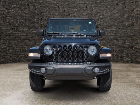 Used 2021 Jeep Gladiator Sport AWD/4WD image 5