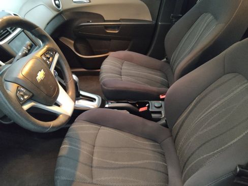 Used 2020 Chevrolet Sonic LT FWD image 17
