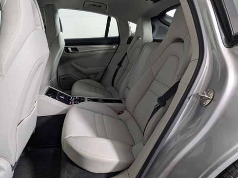 Certified 2023 Porsche Panamera Platinum Edition image 23