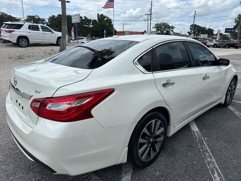 Used 2017 Nissan Altima 2.5 SV FWD image 5