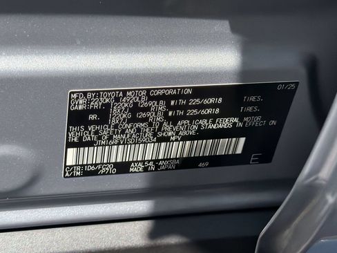 Used 2025 Toyota RAV4 SE w/ Convenience Package AWD/4WD image 26