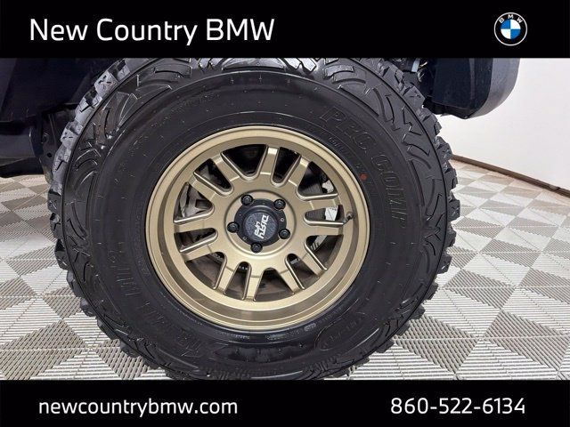 Used 2024 Jeep Wrangler Unlimited Rubicon w/ Technology Group AWD/4WD image 9