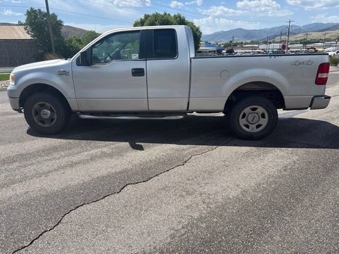 Used 2005 Ford F150 XLT AWD/4WD image 4