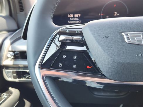 New 2026 Cadillac Vistiq Sport image 15