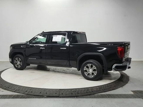 Used 2025 GMC Sierra 1500 SLT AWD/4WD image 5