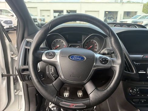 Used 2014 Ford Focus ST w/ Equipment Group 202A FWD image 23