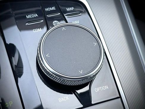 Used 2019 BMW X5 xDrive40i w/ Convenience Package image 20