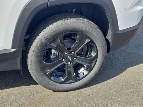 New 2026 Chevrolet Equinox LT w/ Midnight Edition image 11