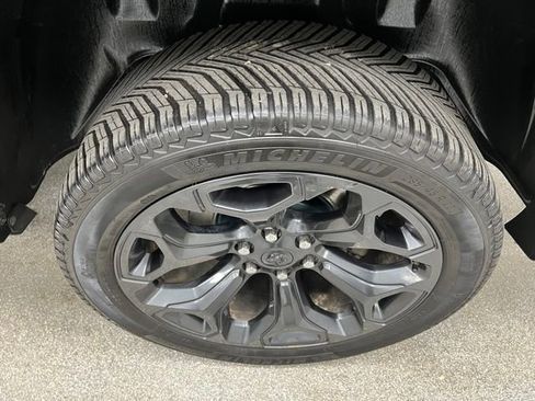 Used 2022 RAM 1500 Limited AWD/4WD image 14