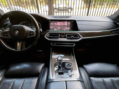 Used 2019 BMW X7 xDrive50i w/ M Sport Package image 15