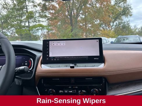 Used 2025 Nissan Rogue Platinum w/ Tech Package image 26