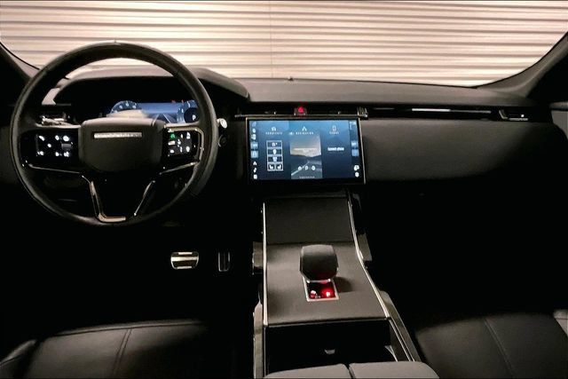 Used 2025 Land Rover Range Rover Velar Dynamic SE AWD/4WD image 18