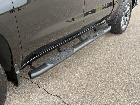 Used 2024 Chevrolet Silverado 1500 RST w/ Z71 Off-Road Package AWD/4WD image 17