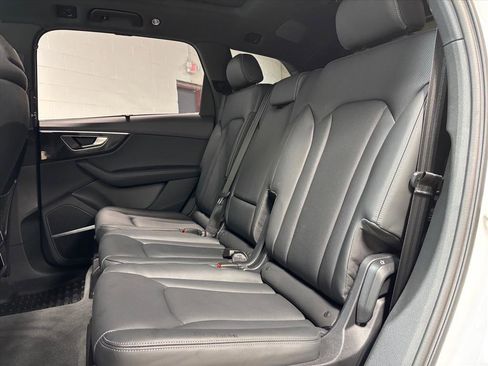 Used 2025 Audi Q7 3.0T Prestige image 27