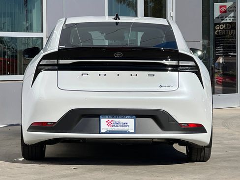 New 2026 Toyota Prius Plug-In Hybrid FWD image 5